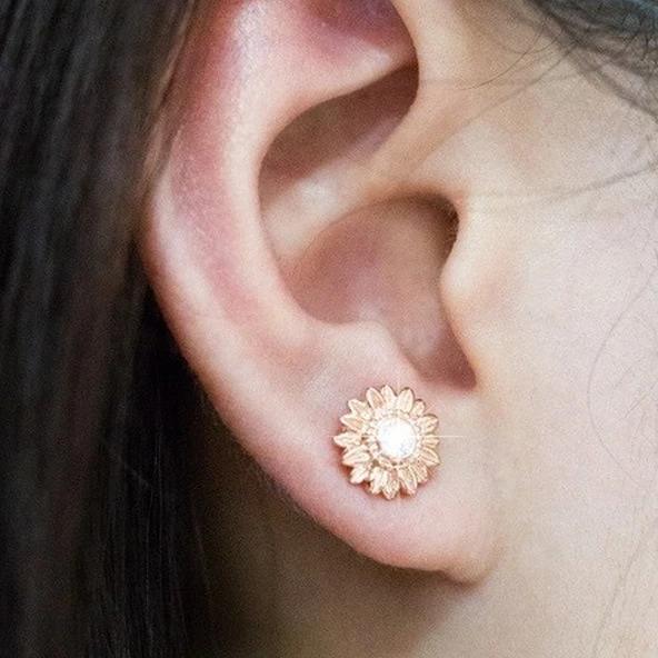 Sunflower Earrings 🌼 - Pretty Little Wish.com